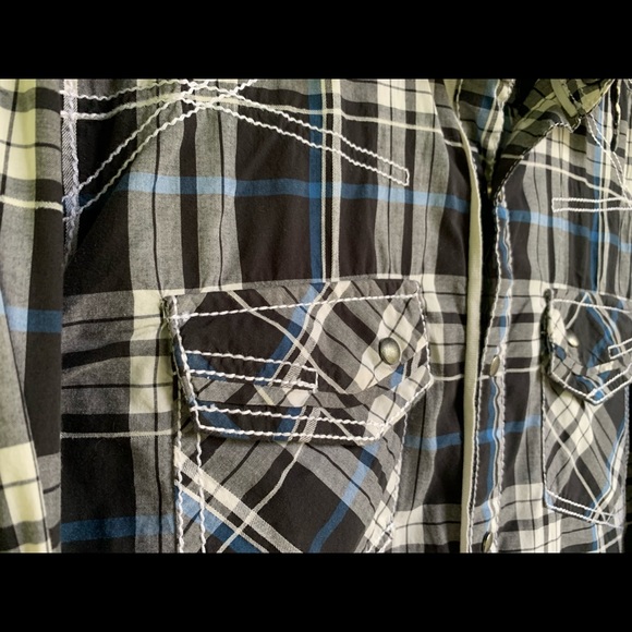 Modern Western Pearl Snap Button Shirt - Picture 4 of 4